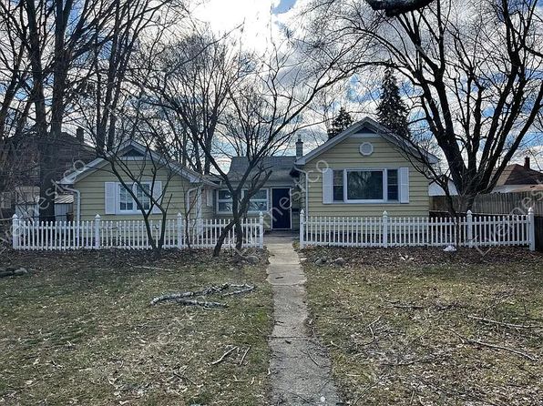 194 Dickinson St
