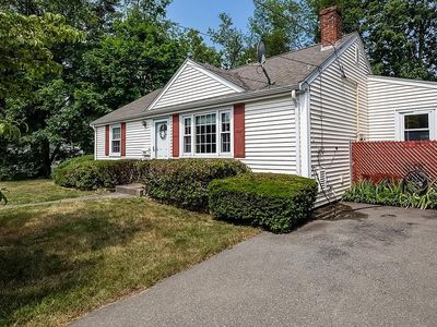 504 E Ashland St, Brockton, MA, 02302