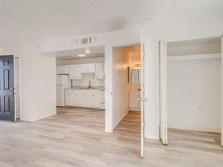 North Central (Stone and Prince), 2 story apartment complex with a/c! — Photo 15