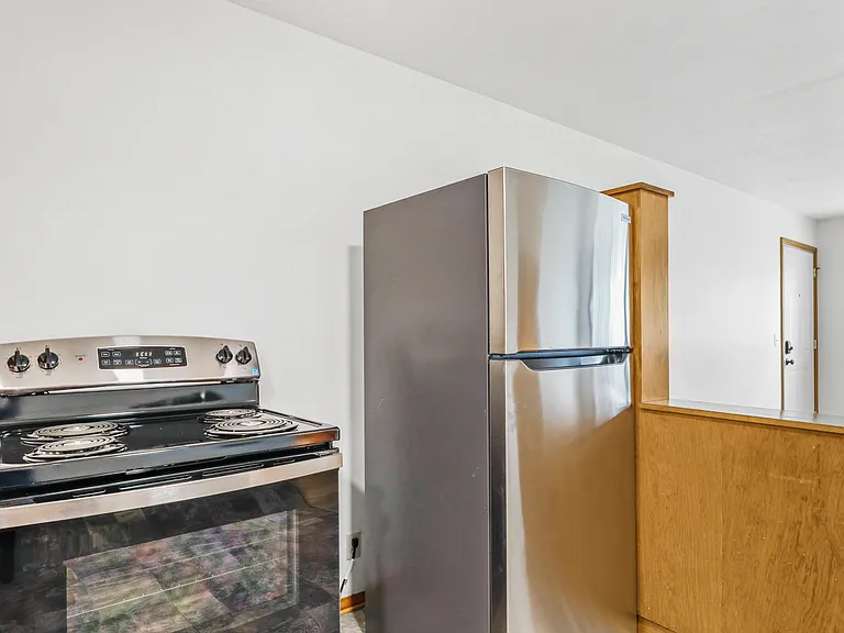 204 Spruce St #1 — Photo 2