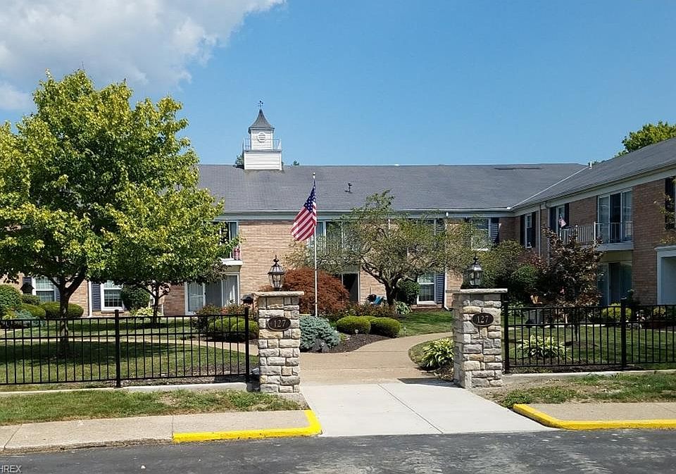 1st image of 127 Stonyridge Dr