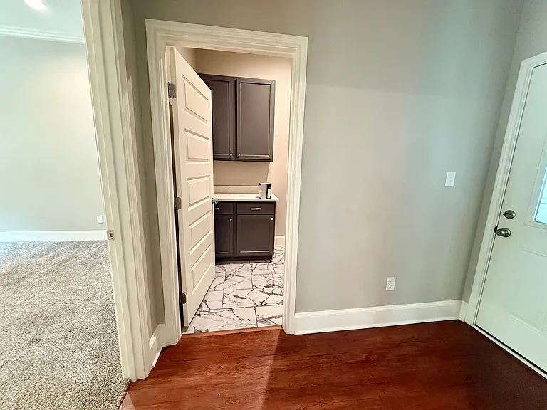 1037 Stagecoach Bnd — Photo 11