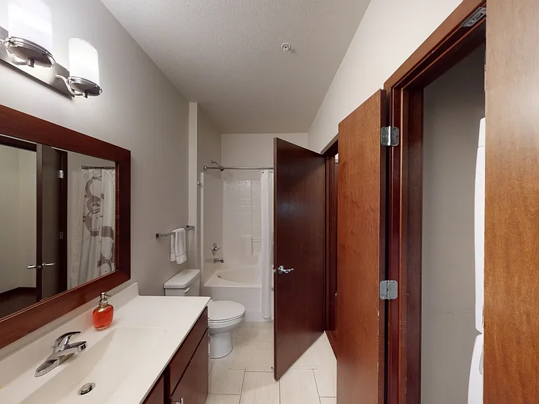 Vue Apartment Homes — Photo 18