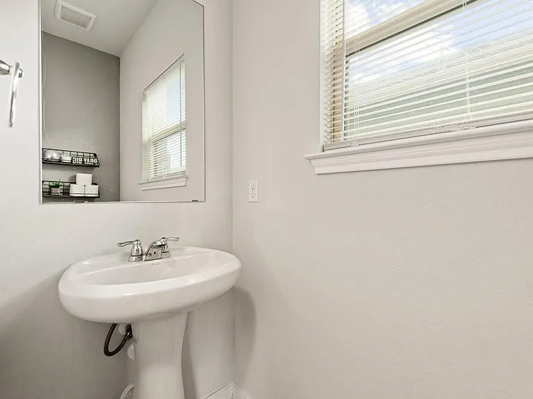 8308 Daisy Cutter Xing — Photo 26