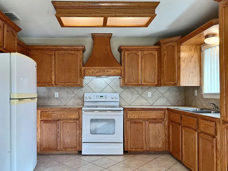 2118 Aruba Dr #4 — Photo 7