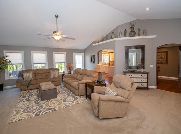 2nd image of 59627 Walton Dr