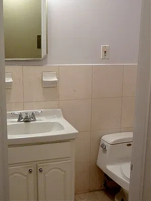 Rented by Perry Associates NYC Inc | media 16