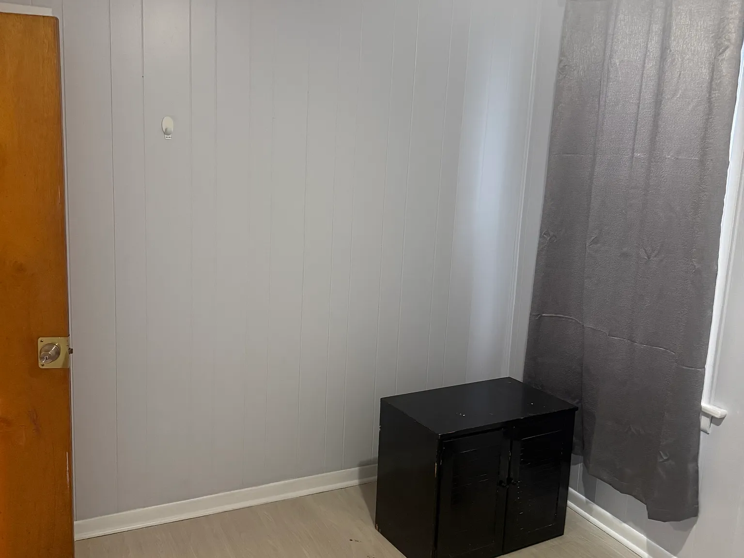 3 bed, 900 sqft, $2,200 — Photo 1