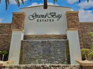 8835 NW 98th Ave, Doral, FL 33178
