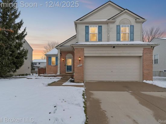 7573 Carlton Dr, Ypsilanti, MI 48197