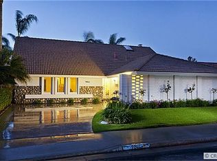 9861 Dragon Cir, Huntington Beach, CA 92646