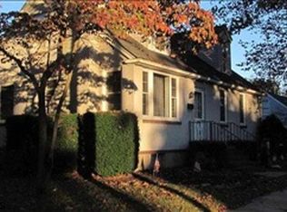 703 Beethoven St, Egg Harbor City, NJ 08215