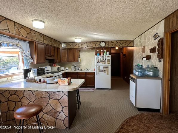 13387 County Road 354t, Fairview, MT 59221