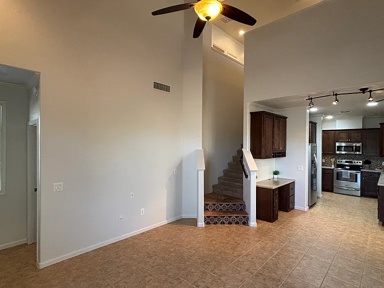 42424 N Gavilan Peak Pkwy — Photo 4