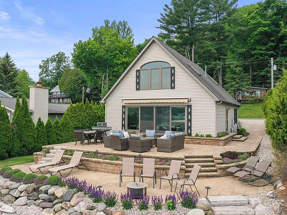 2nd image of 12511 SW Torch Lake Dr