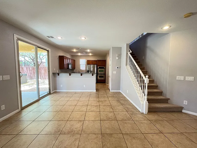 5547 Fairmeade Way — Photo 6