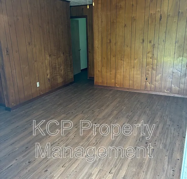1007 Cedar St #7 — Photo 3