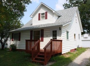 307 Grand Ave SW, Shellsburg, IA 52332