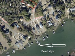 202 Rudder Ln, Sneads Ferry, NC 28460