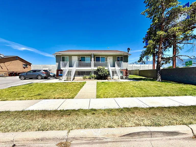 8287 S. Ivy Drive — Photo 1