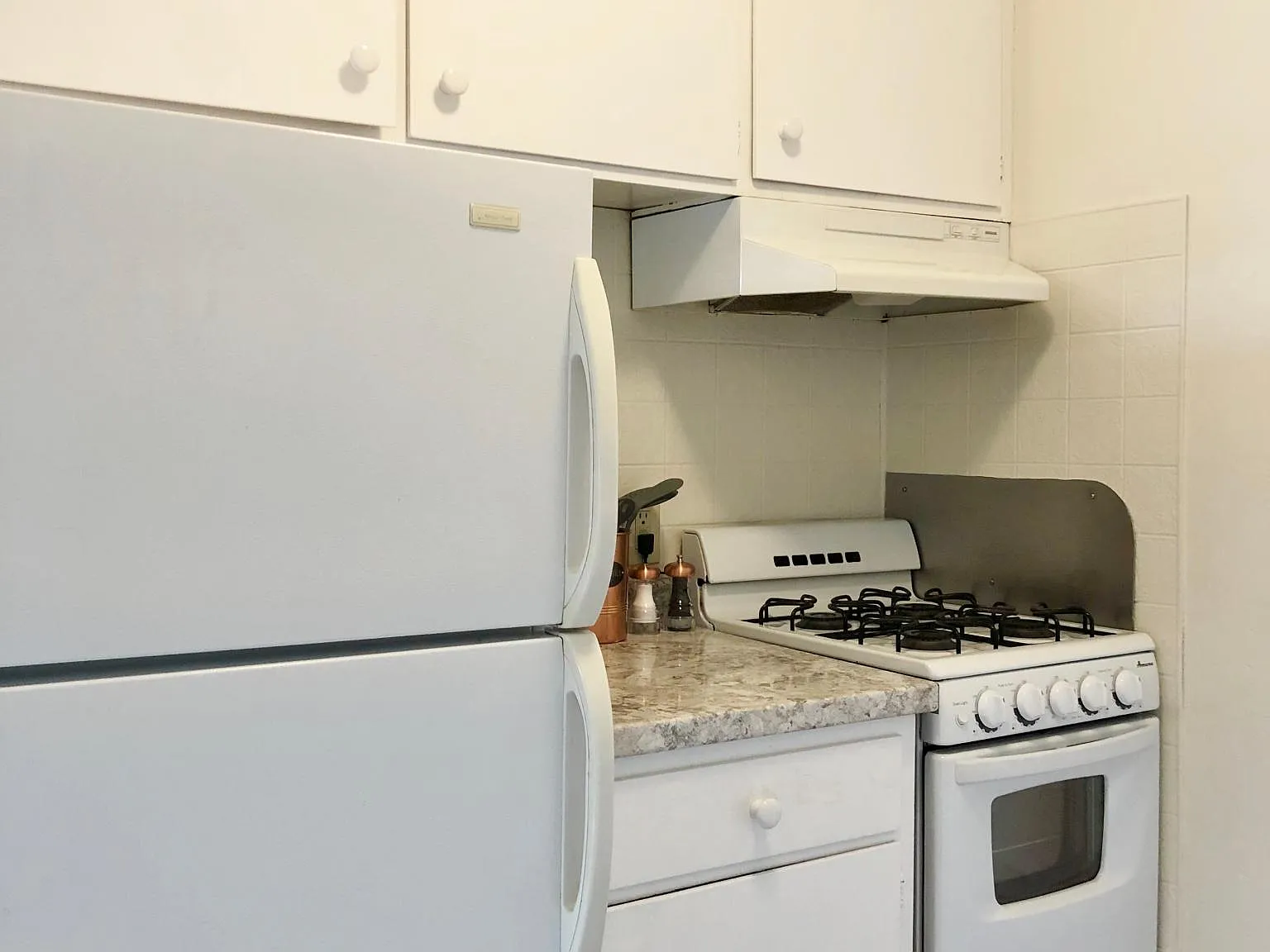 Coronado Apartments — Photo 4