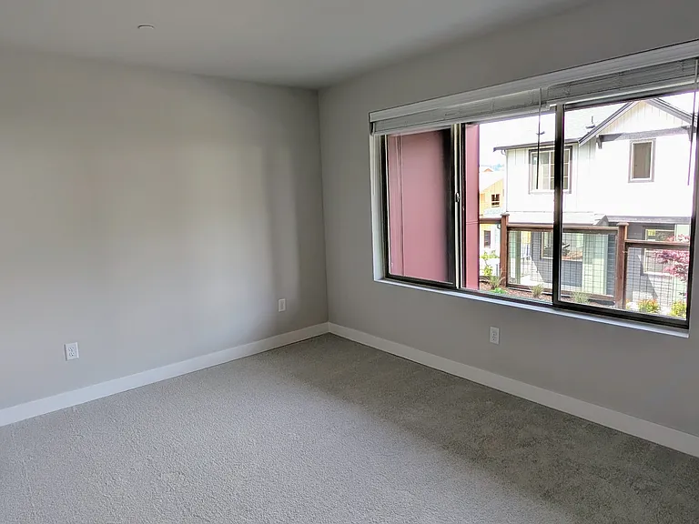 26568 NE 143rd Pl #37 — Photo 13