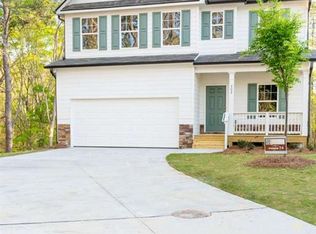 302 River Run Dr, Dallas, GA 30132