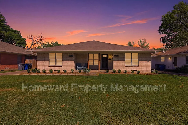 2 bed, 1.0 bath, 889 sqft, $2,150 — Photo 2