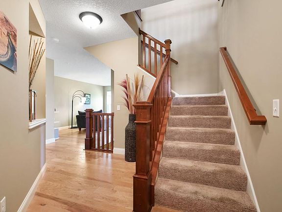 4th image of 3189 Countryside Ave Unit E