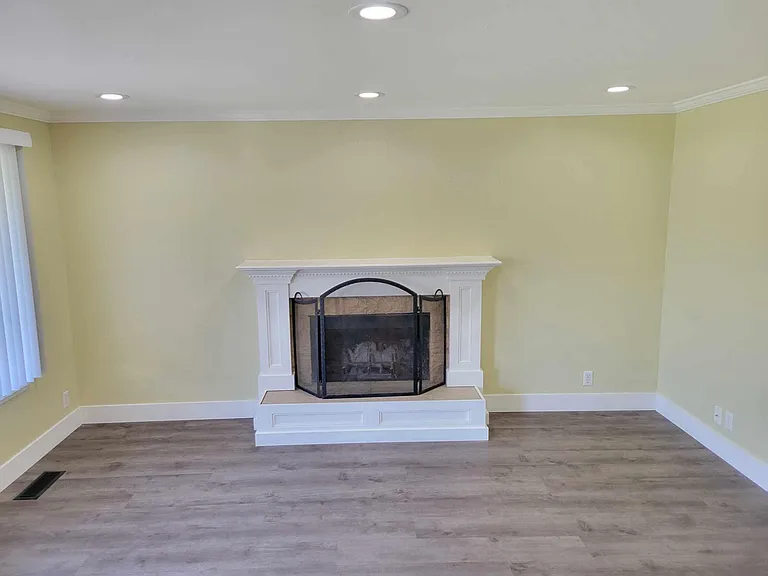 1611 S Verde St — Photo 5