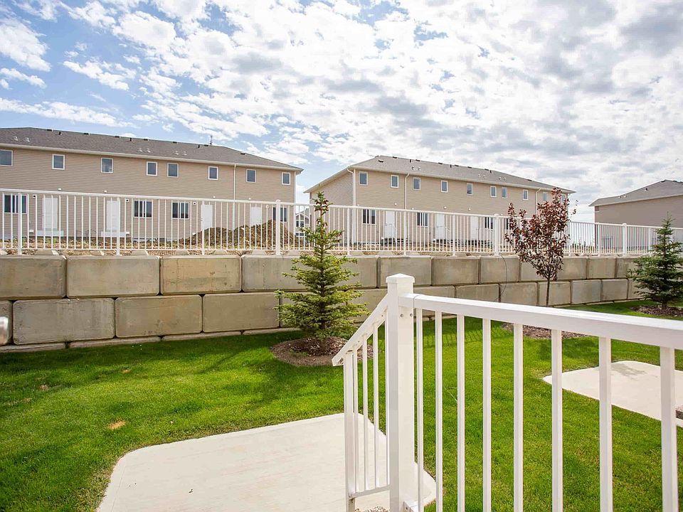 2nd image of 13 Broadway Rise #1003