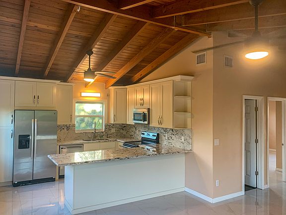 4th image of 31042 Hibiscus Dr