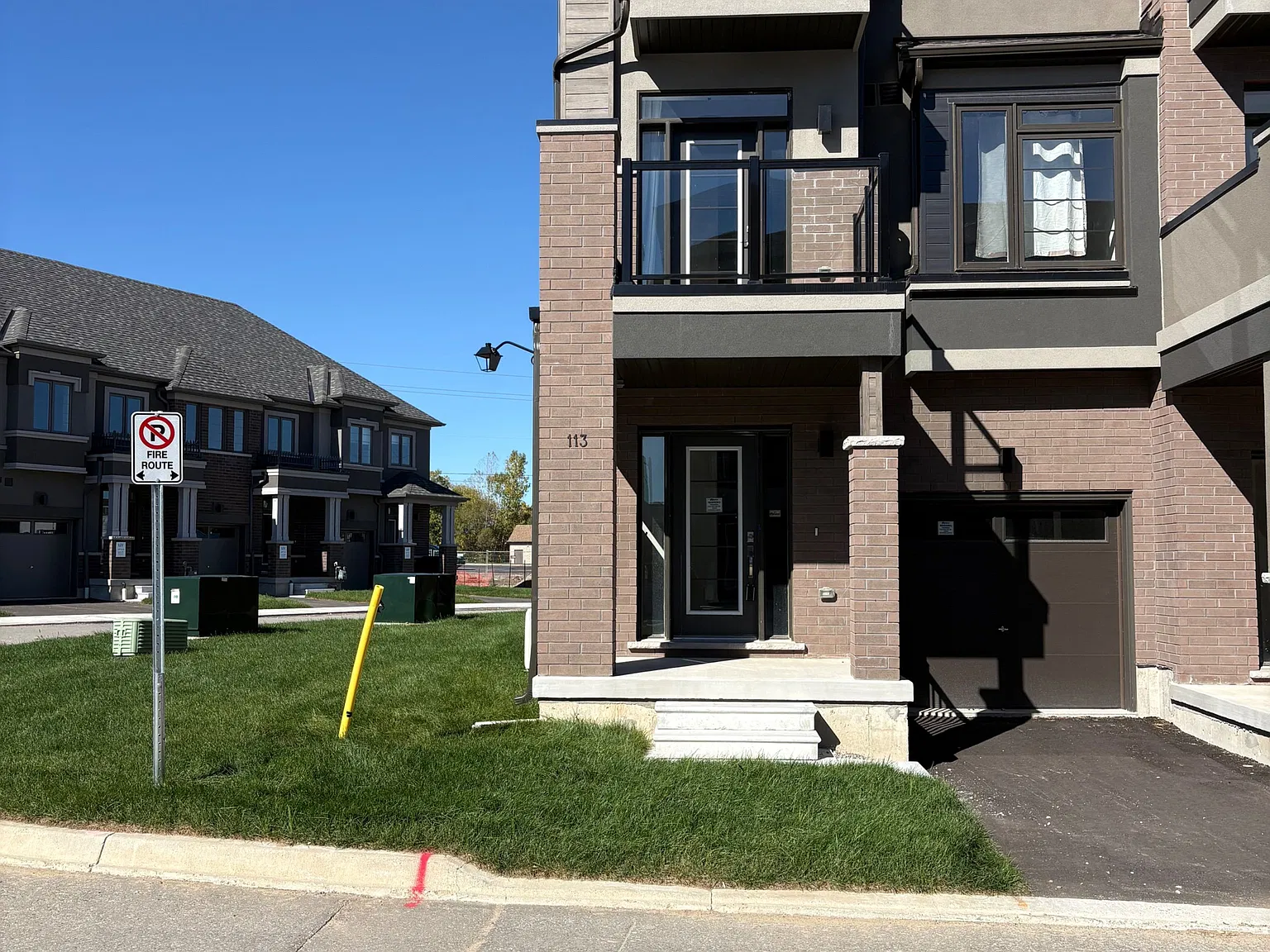 660 Colborne St W — Photo 1