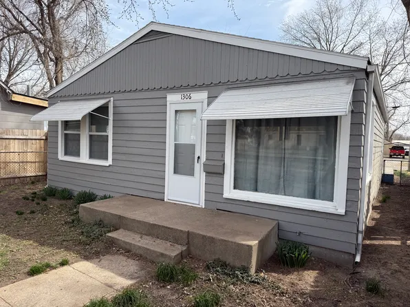 1306 NW Central Ave, Topeka, KS 66608