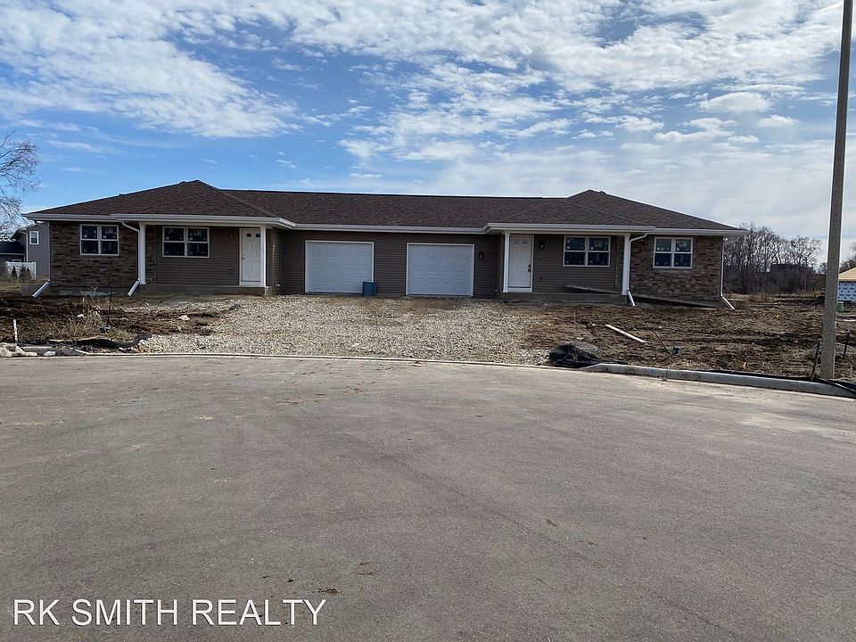 1st image of 1041 Fir Ct