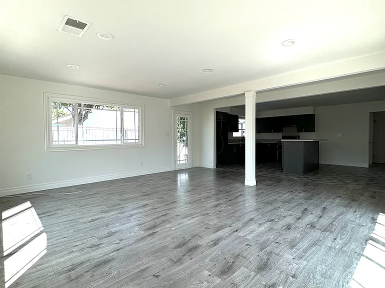 1508 Rolling Hills Dr — Photo 5