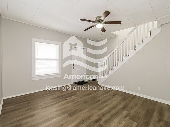 1402323_004_living_room_4.jpg