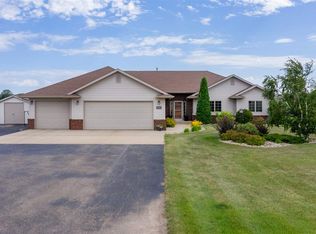 1113 47th Ave SW, Minot, ND 58701