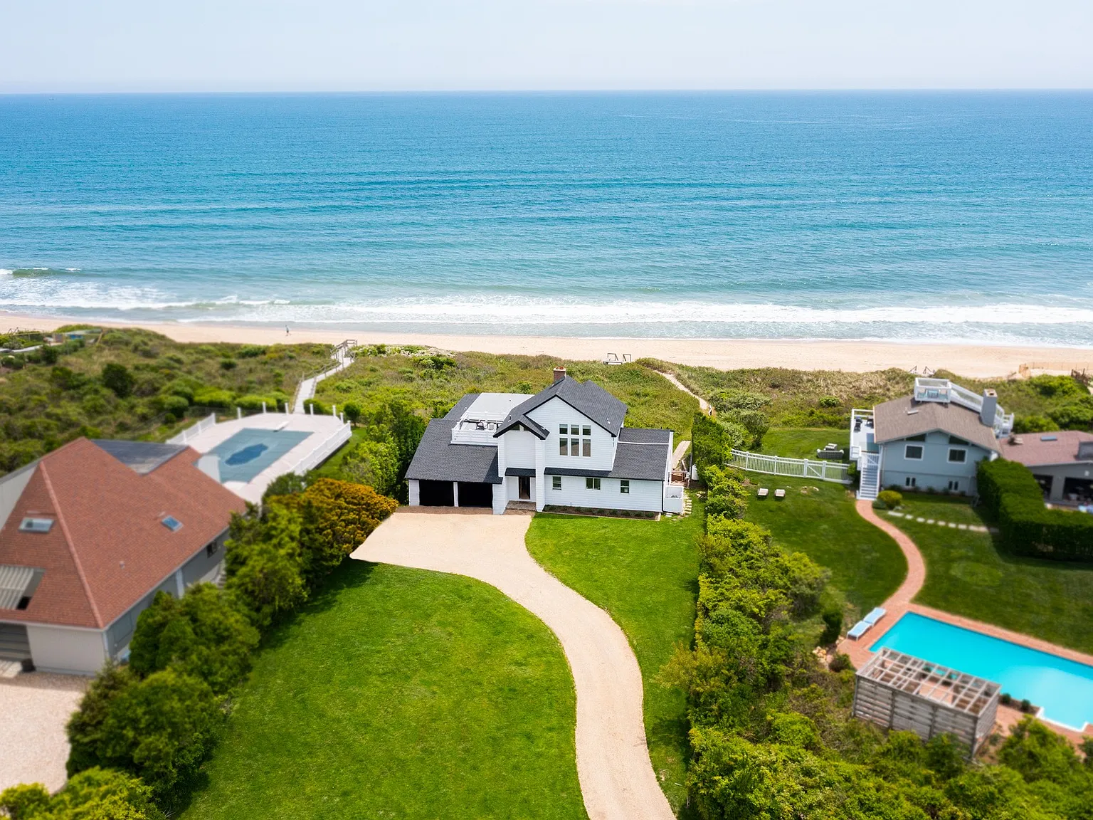 Montauk Oceanfront with Pool and Minutes to Town — Photo 1