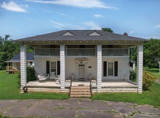 1158 Henson Dr, Florence, AL 35630