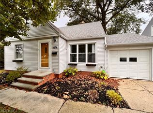 1376 Lander Rd, Mayfield Hts, OH 44124