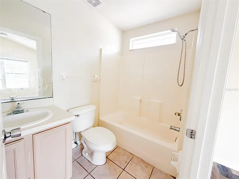 2420 Saint Augustine Blvd — Photo 18