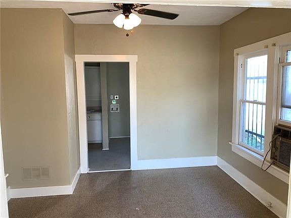 4th image of 716 Kinney St