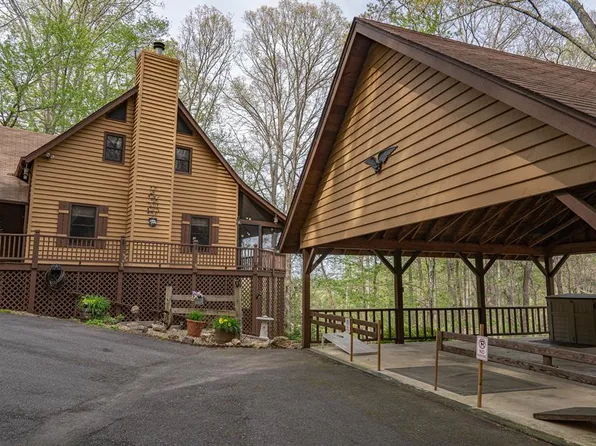 328 Sharp Top Cir, Blairsville, GA 30512