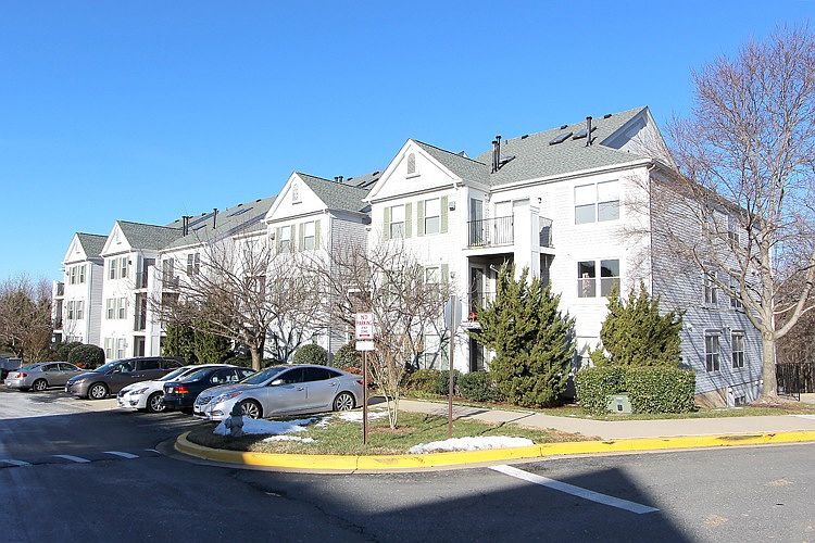 1st image of 10019 Vanderbilt Cir #416
