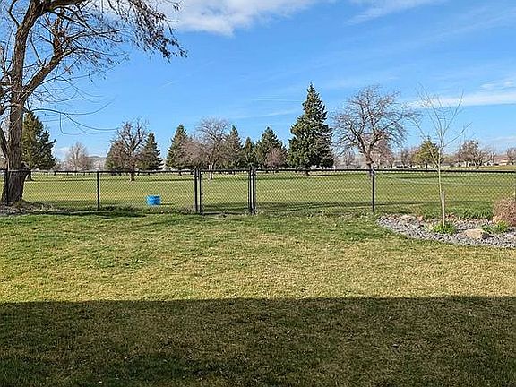 2nd image of 316 Riverwood Ct