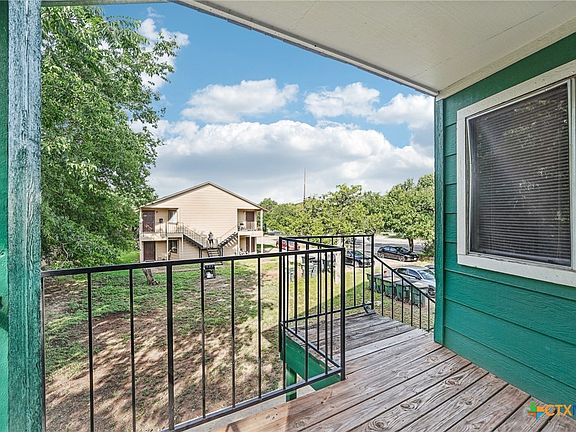 3rd image of 1634 Post Rd