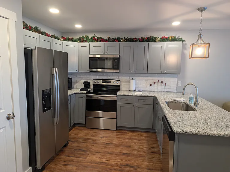 296 Caswell Rd — Photo 7