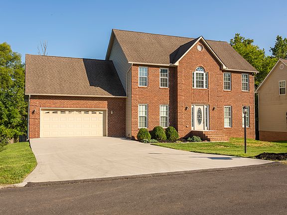 3rd image of 8714 Brookhaven Dr