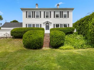 197 Perkins St, Castine, ME 04421